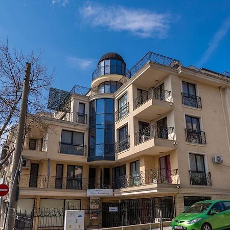 Minimalistic 1Br Flat With A Parking Spot Apartment Varna Exterior foto