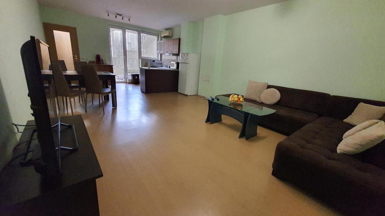 Minimalistic 1Br Flat With A Parking Spot Apartment Varna Exterior foto