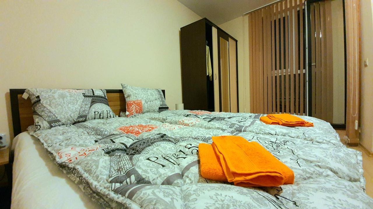 Minimalistic 1Br Flat With A Parking Spot Apartment Varna Exterior foto